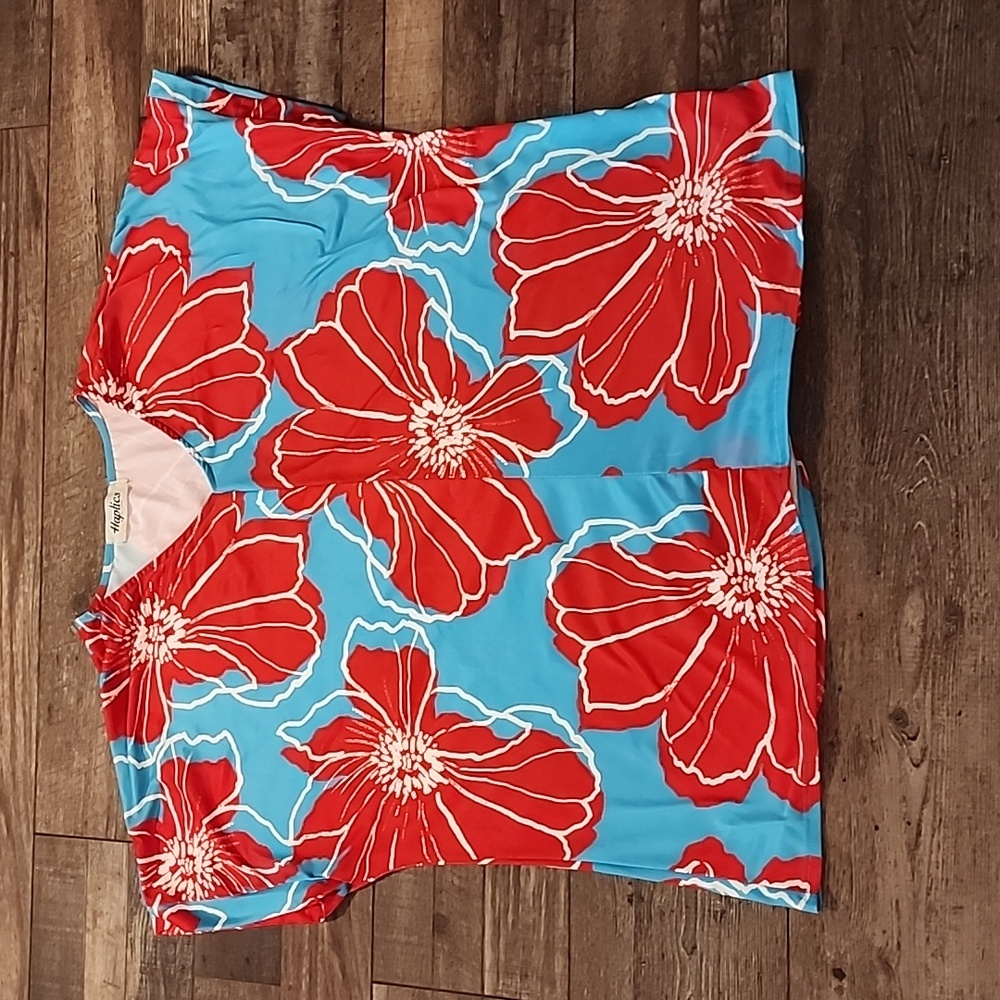 Boutique top size 1x